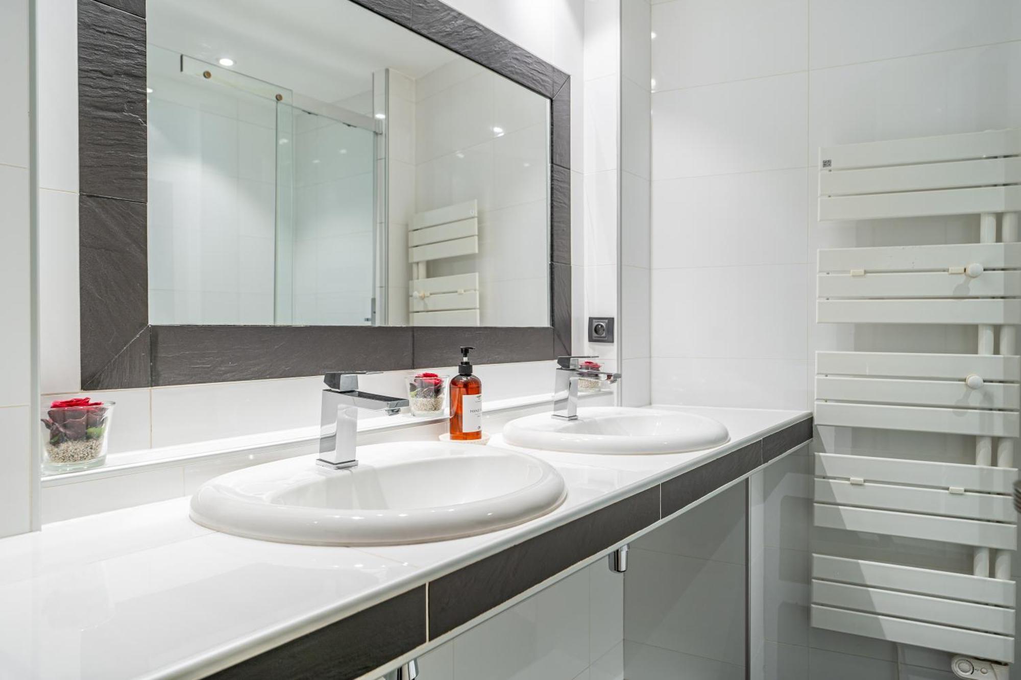 Superbe Appartement De 2 Chambres Au Coeur Du Quartier Gambetta Bordeaux Ngoại thất bức ảnh